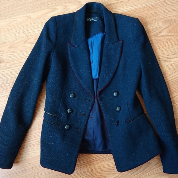 Zara Jackets & Blazers - ZARA blazer/jacket
